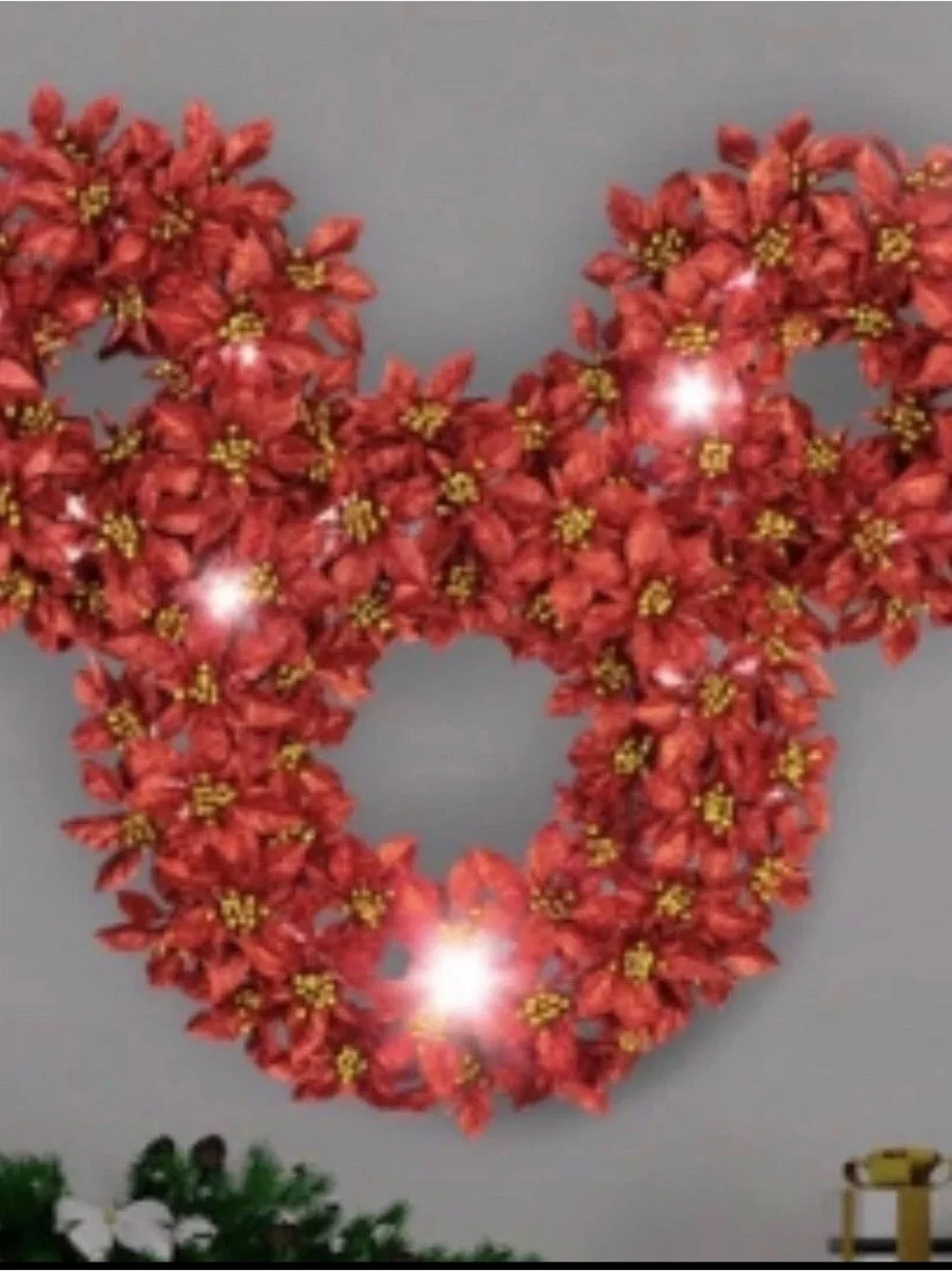 Disney Red Mickey Mouse LED light Wreath